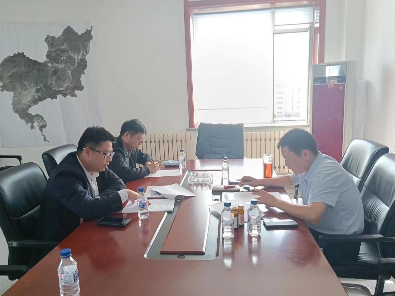 国吉控股集团董事局主席高雪峰到珲春市开展项目交流座谈